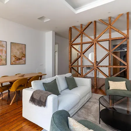 Elegant 2-bedroom In Apartament *