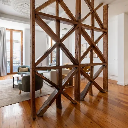 Elegant 2-bedroom In *