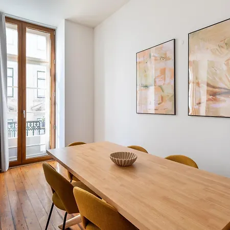 Elegant 2-bedroom In Apartament