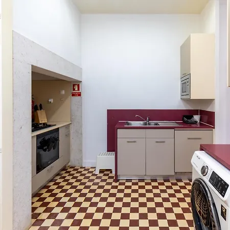 Elegant 2-bedroom In Apartament *